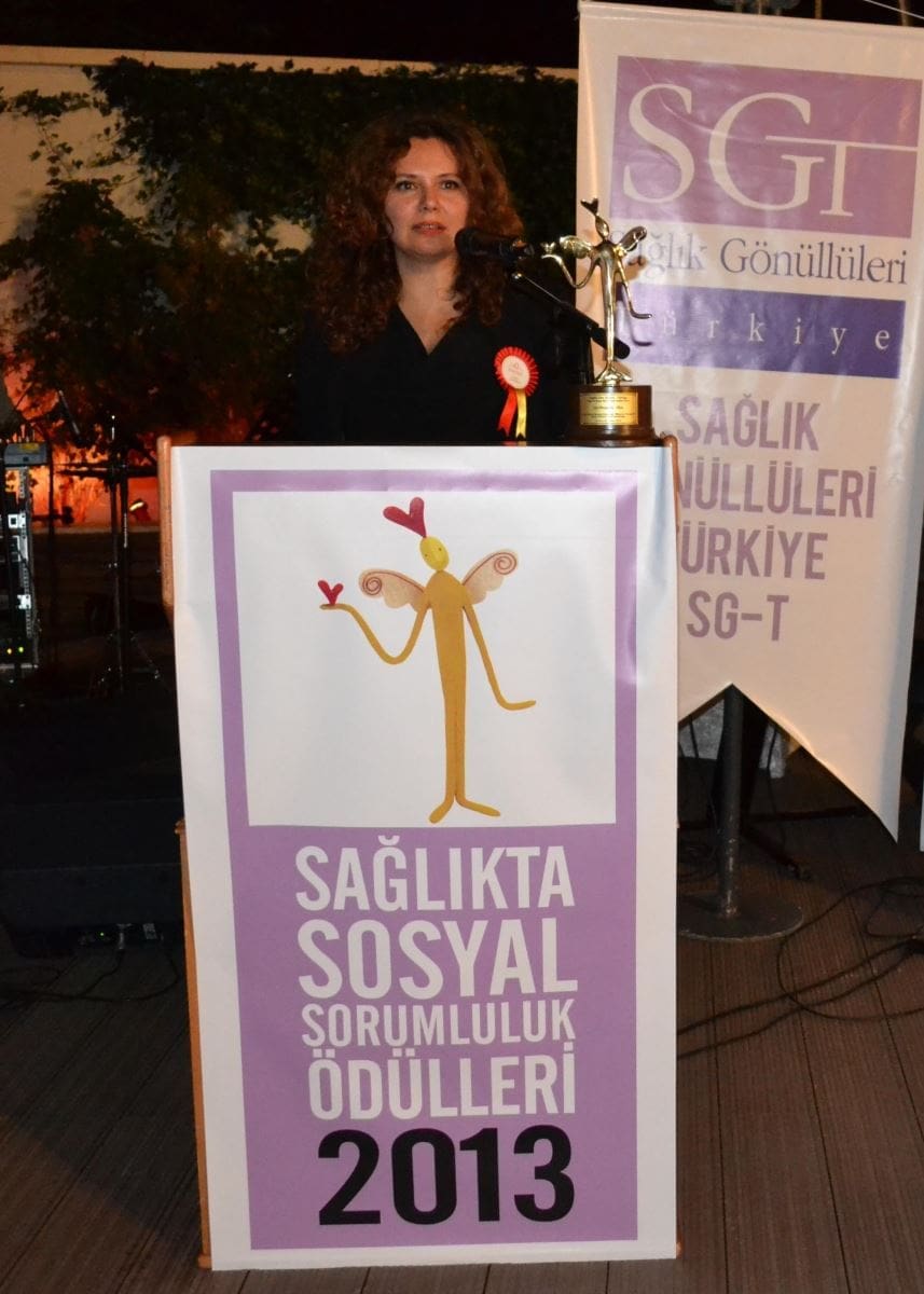 6be95954 06e2 4aa5 851c f9d23ede21d6 hospital manager 2013 yilinin basarili saglik girisimcisi ve yoneticisi odulleri 1 LIV Hospital