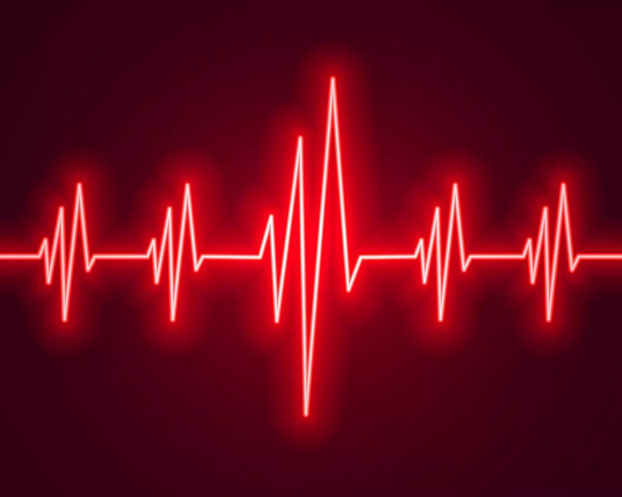 How Does Alcohol Cause Heart Palpitations and Rapid Heart Rate? 1 How Does Alcohol Cause Heart Palpitations and Rapid Heart Rate?