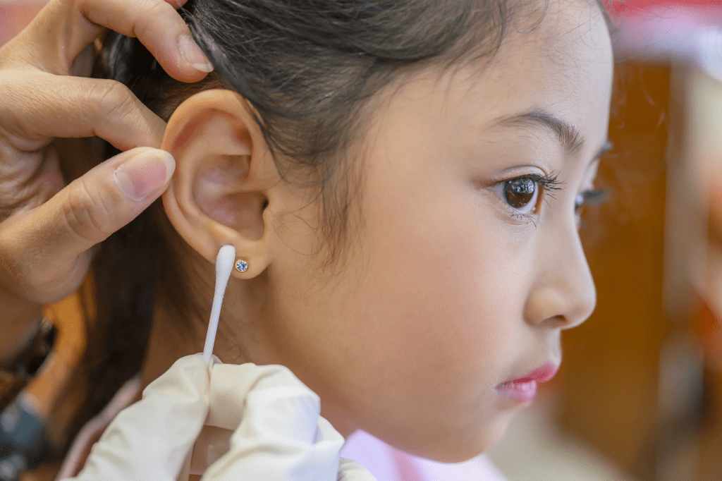 Ear Infection: Can Children Heal Without Antibiotics?
