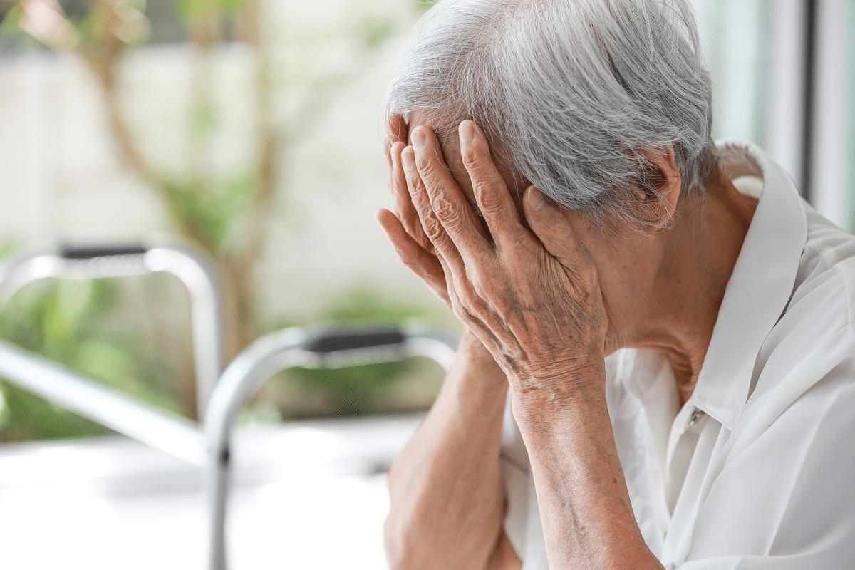 Anxiety in Older People: Best Treatment Guide