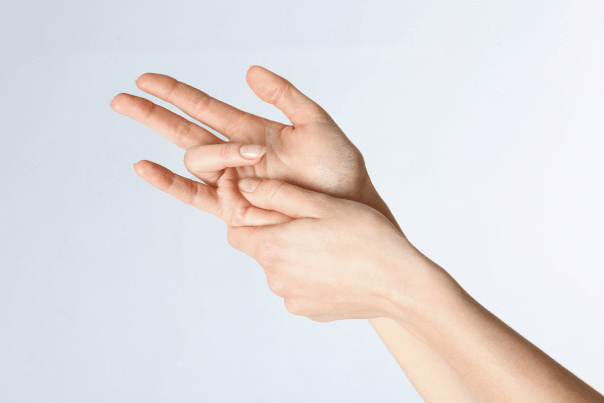 Sharp 7 Best Thumb Strengthening Exercises For PT