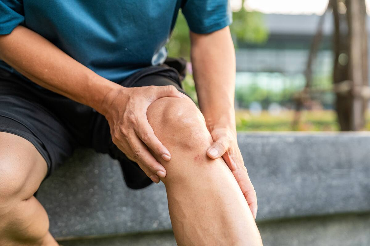 Guide 5 Proven Methods: How To Treat A Hurt Knee From Running